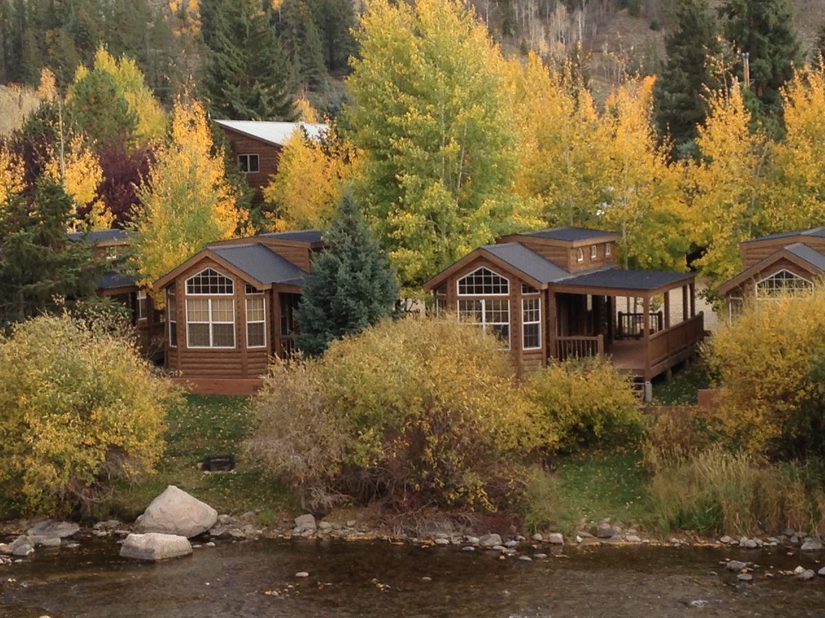 Three Rivers Resort Almont Exteriér fotografie