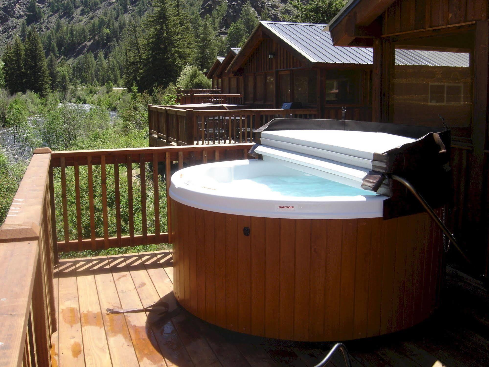 Three Rivers Resort Almont Exteriér fotografie